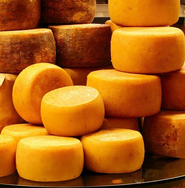 Empilement de blocs de fromages